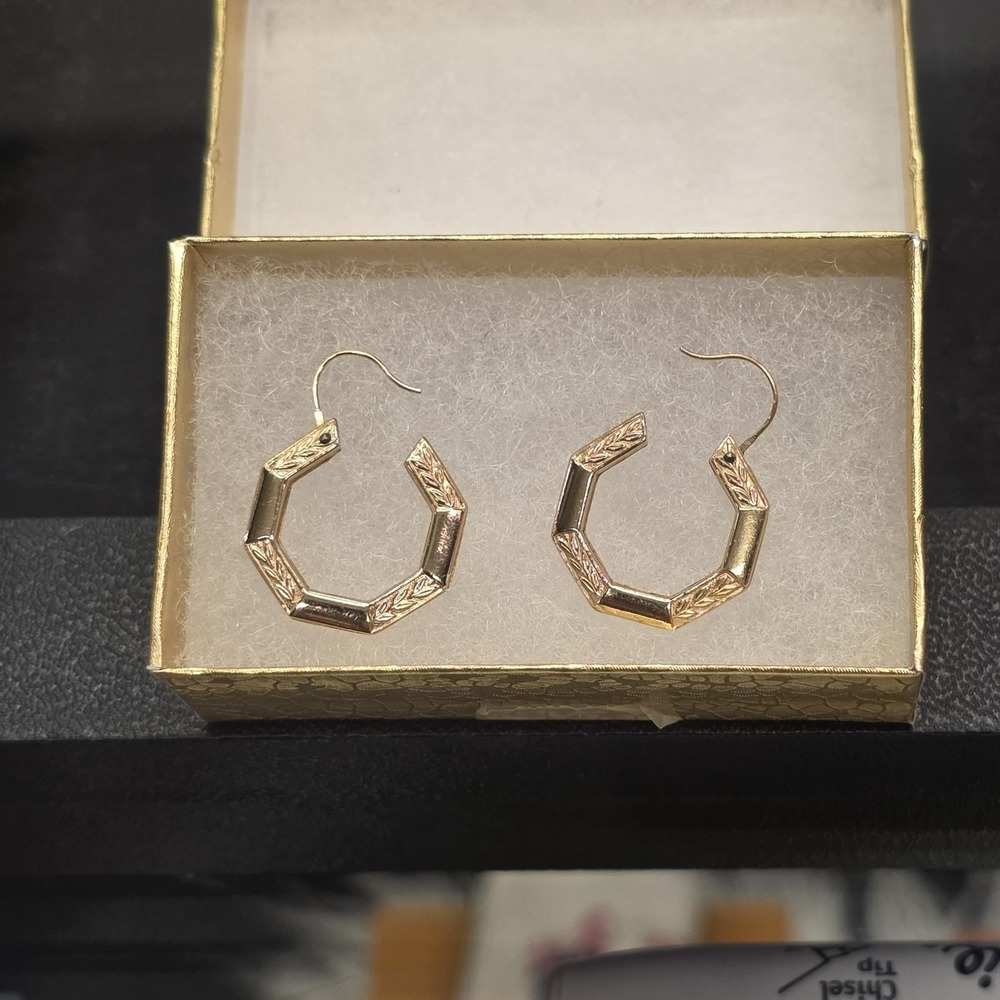 Solid 14k Gold Hoop Earrings Vintage Leaver Back Tested - Picture 4 of 15
